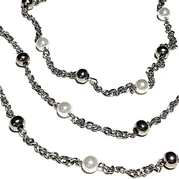 Silver-tone & faux pearl extra necklace strand clip-on - Picture 2 of 6